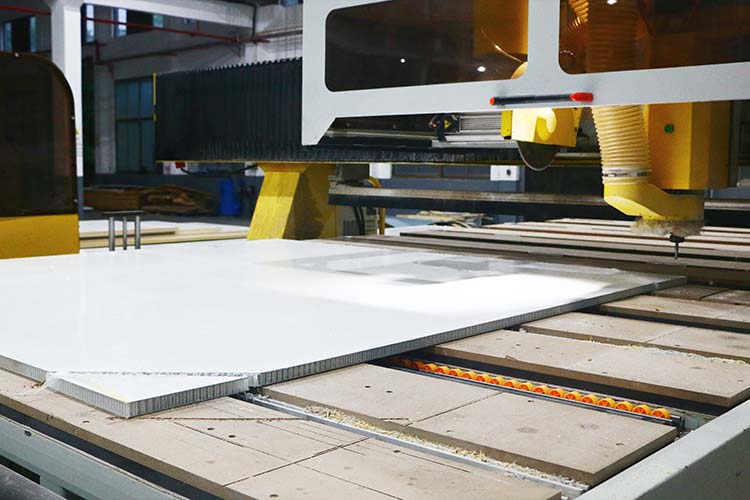 CNC for Thermoplastic Polypropylene Honeycomb Panels